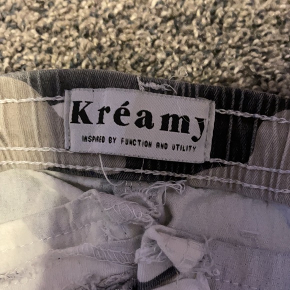 Joggers - Picture 3 of 3